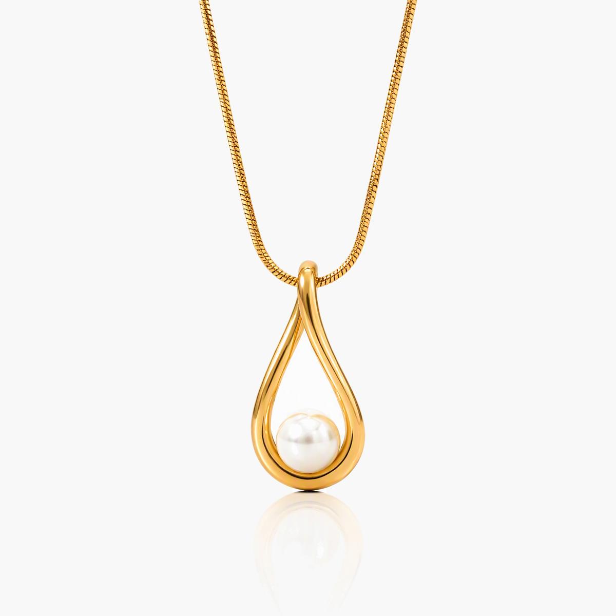 Teardrop Pearl Pendant Necklace