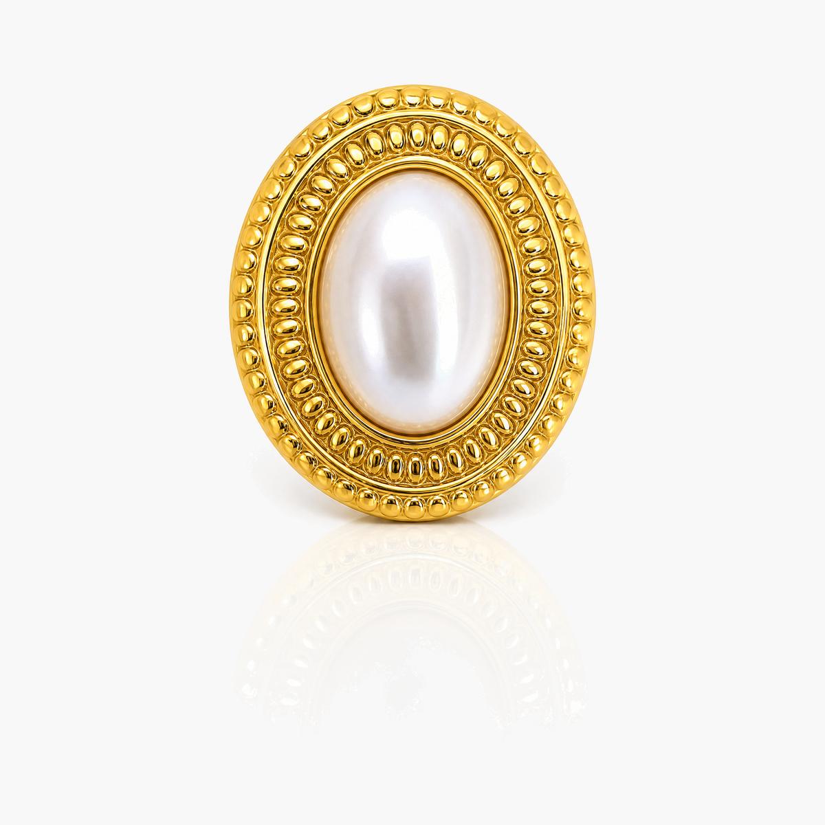 Vintage Oval Pearl Stud Earrings