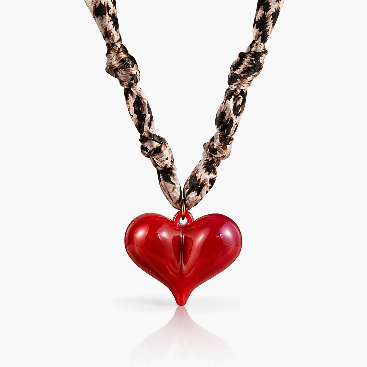 Trendy Heart Pendant Necklace
