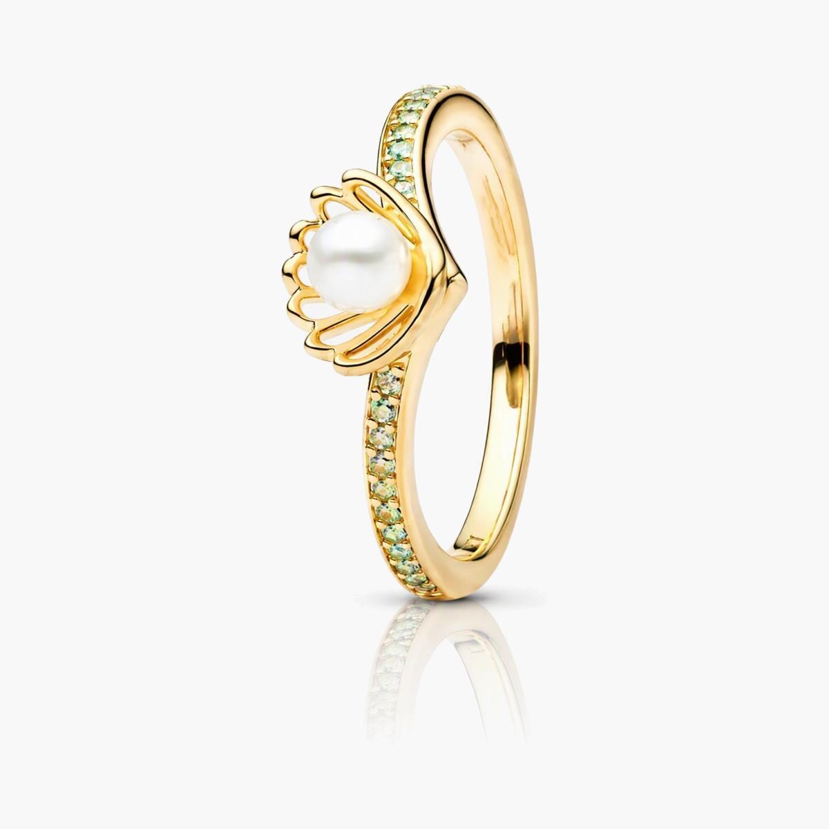 Dainty Pearl Shell Ring