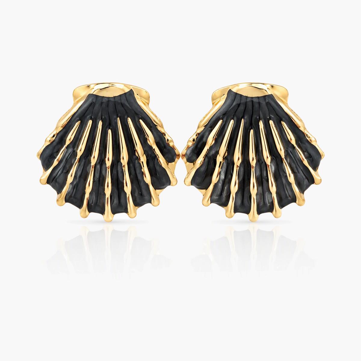 Trendy Nature Motif Stud Earrings