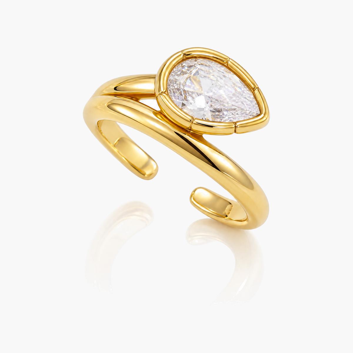 Twisted Band Pear Stone Ring