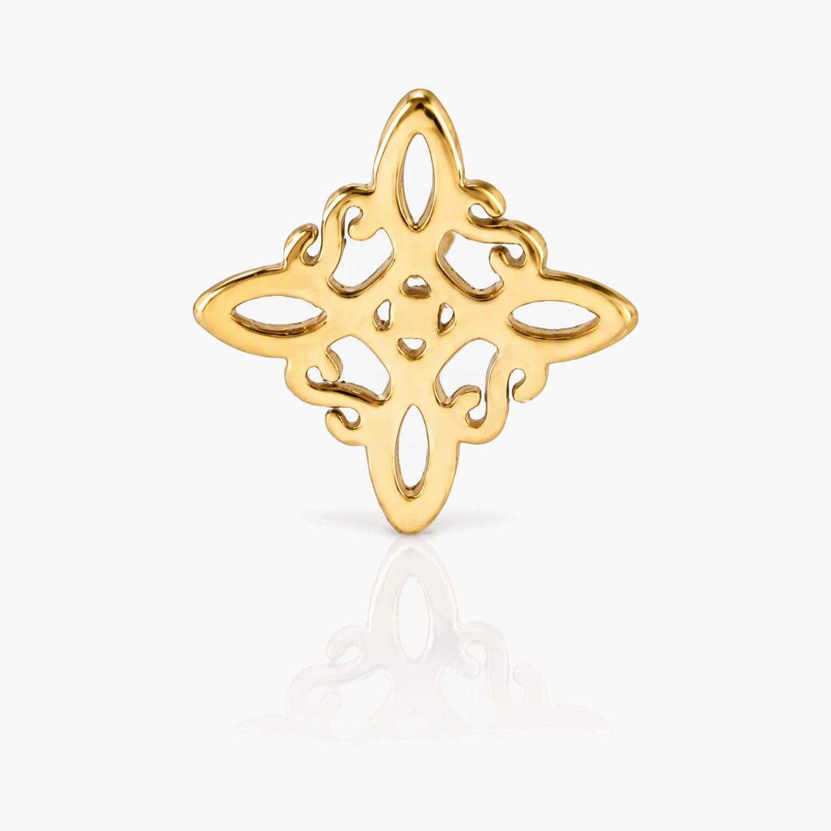 Dainty Filigree Star Stud Earrings