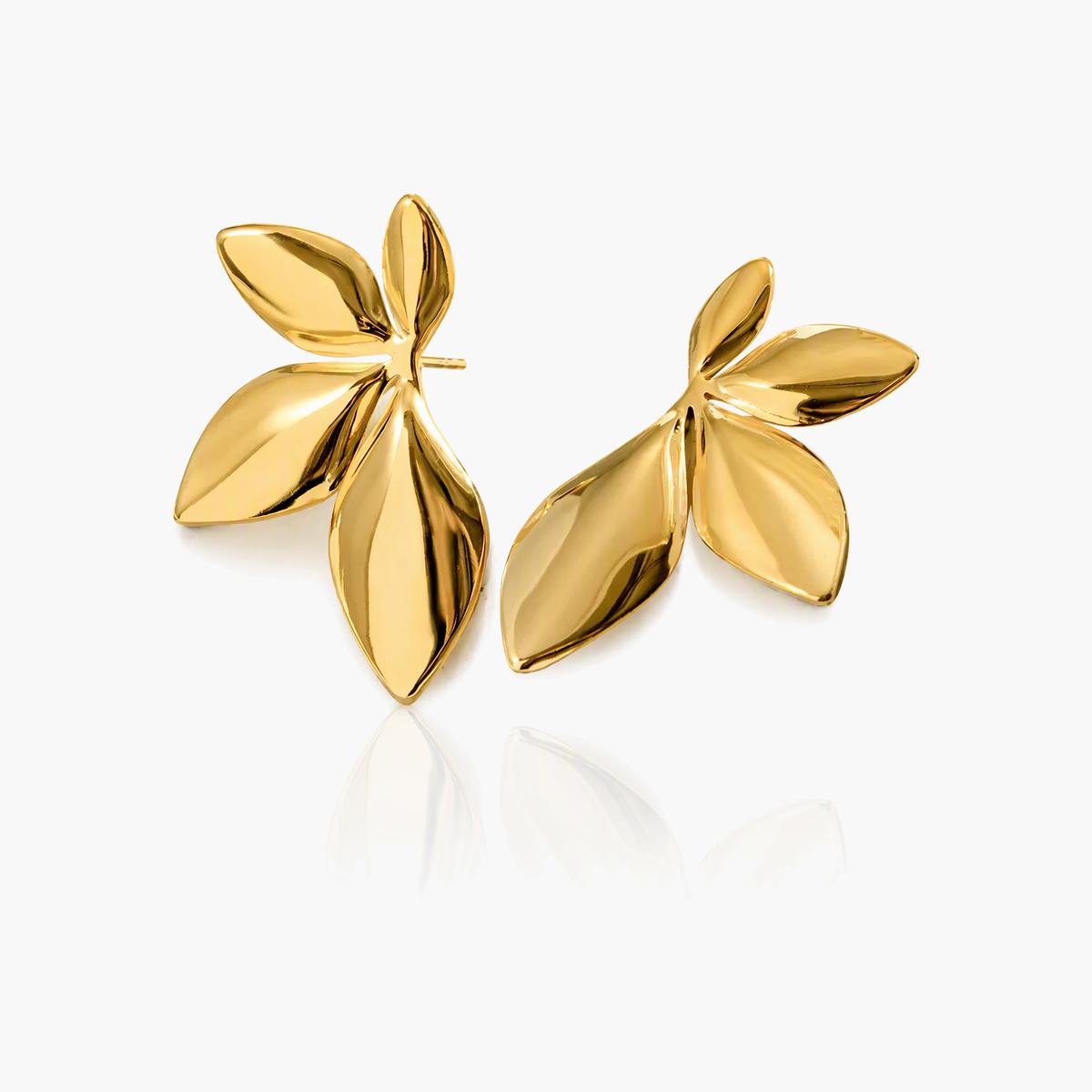 Elegant Flower Stud Earrings