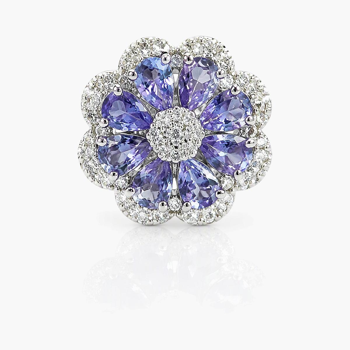 Elegant Flower Stud Earrings