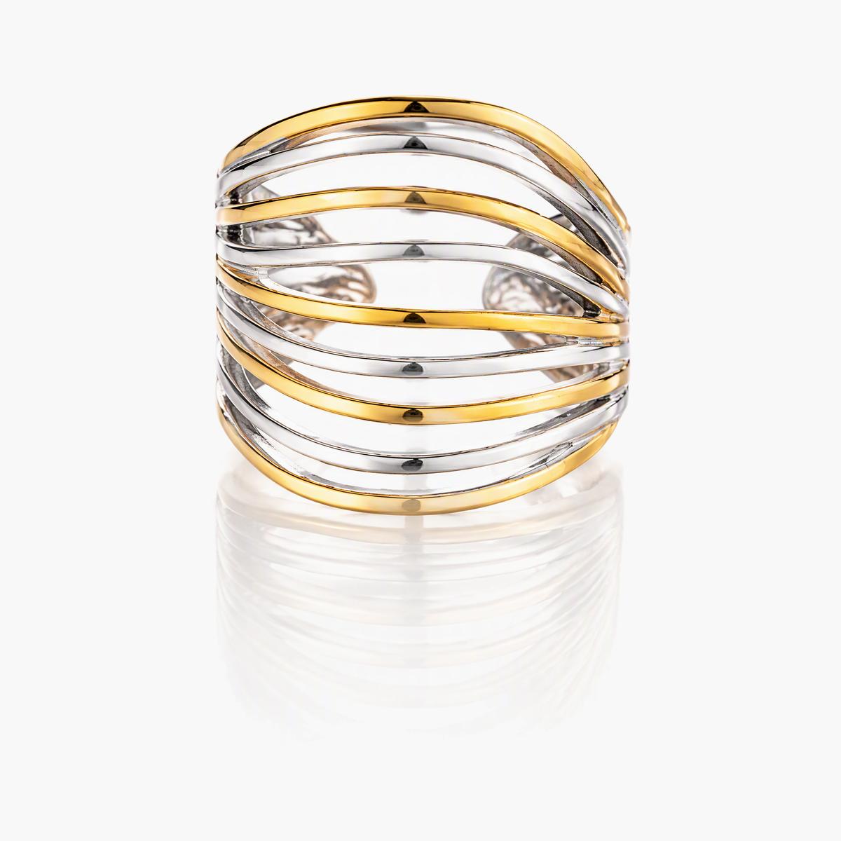 Trendy Interlocking Oval Loops Ring
