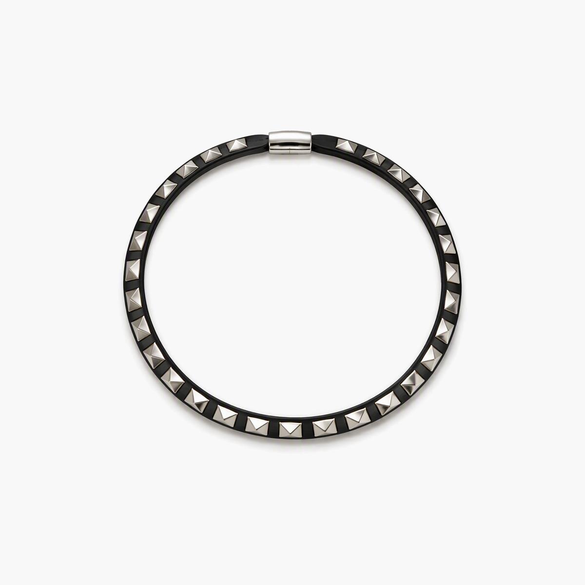 Trendy Pyramid Stud Choker