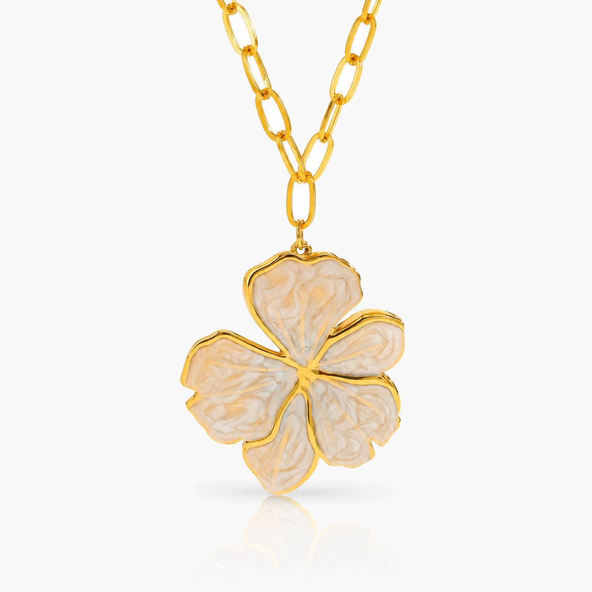 Trendy Flower Pendant Necklace