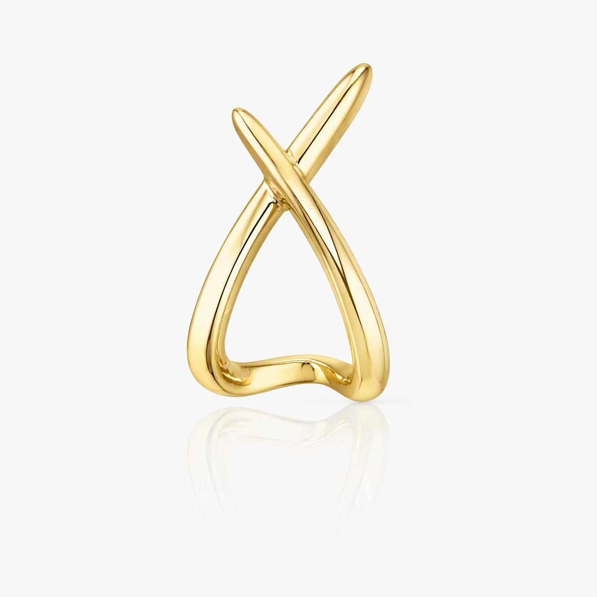 Dainty Twisted Band Huggie Earrings