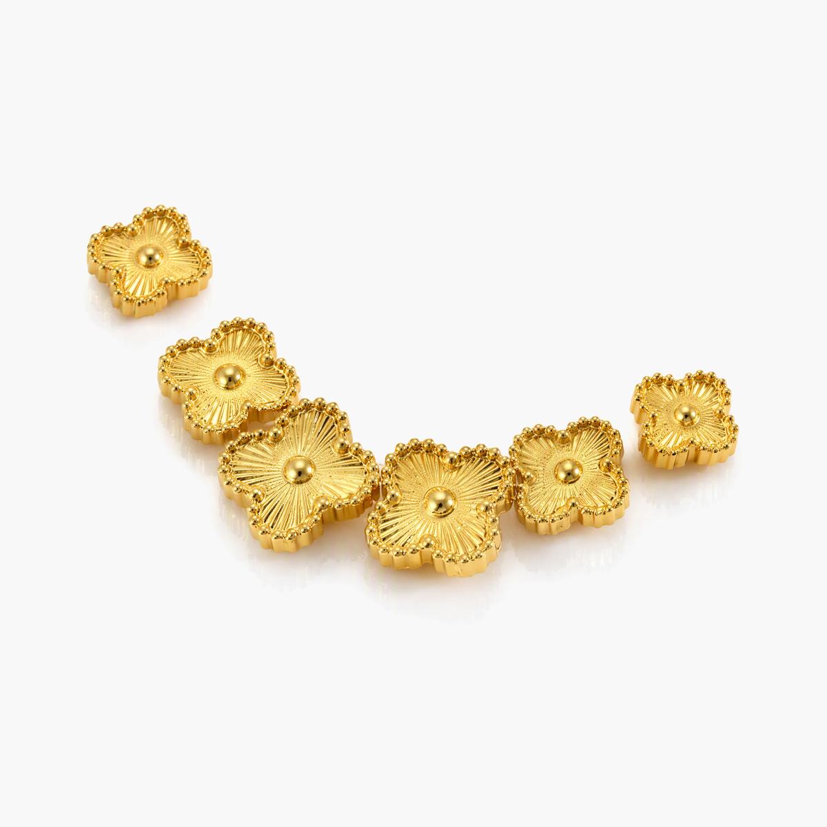 Dainty Flower Stud Earrings