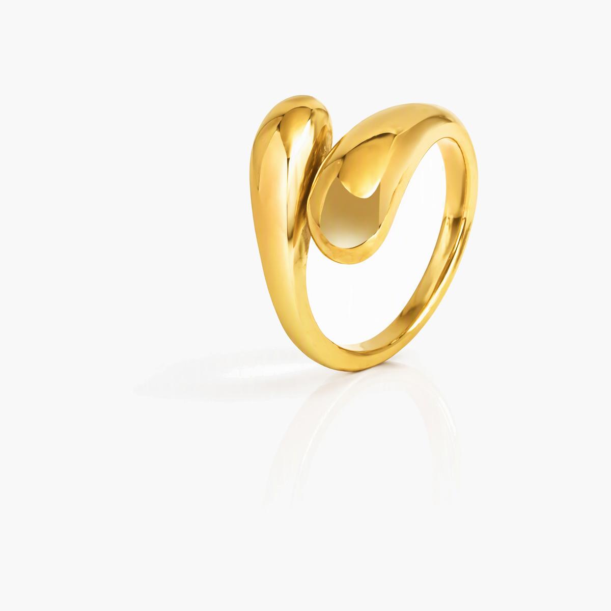 Twisted Loop Ring