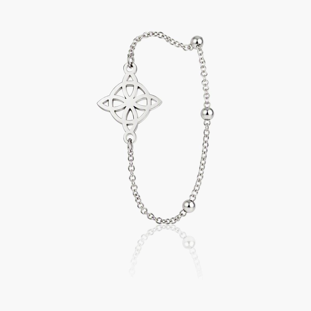 Dainty Flower Charm Bracelet