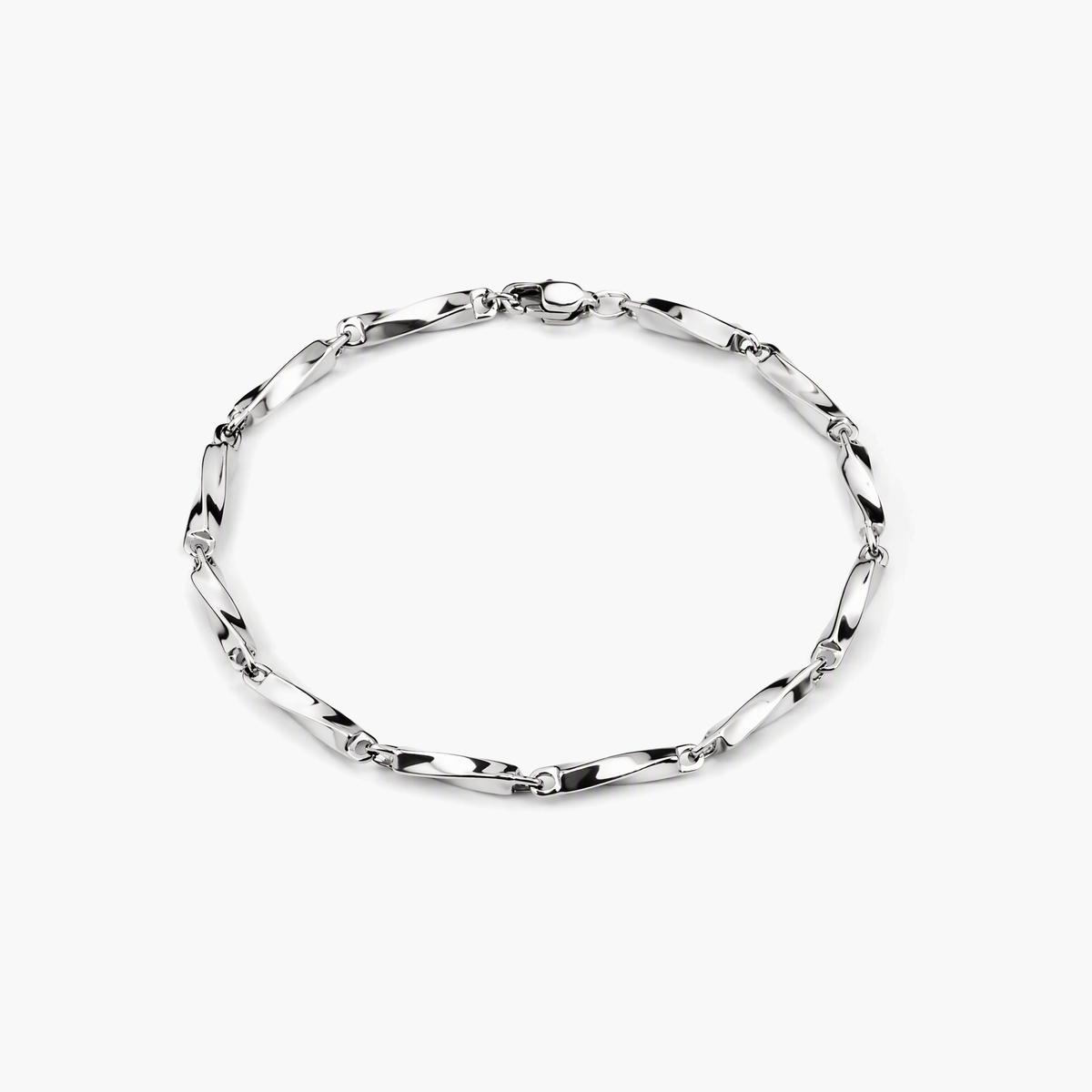 Twisted Link Necklace