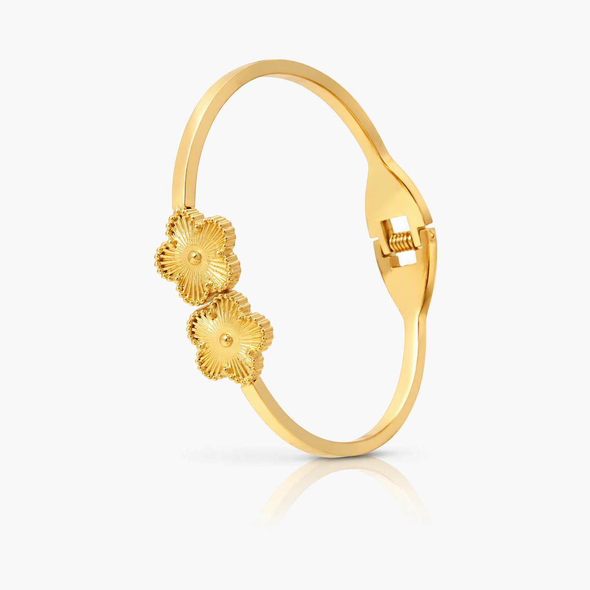 Dainty Flower Charm Bangle