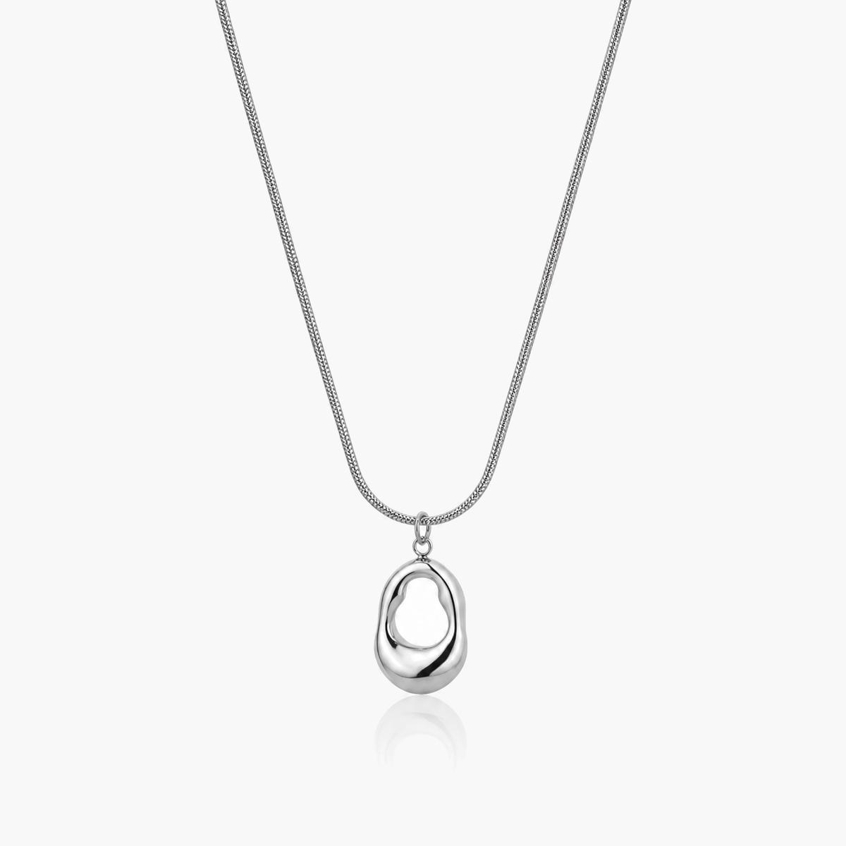 Minimalist Organic Loop Pendant Necklace