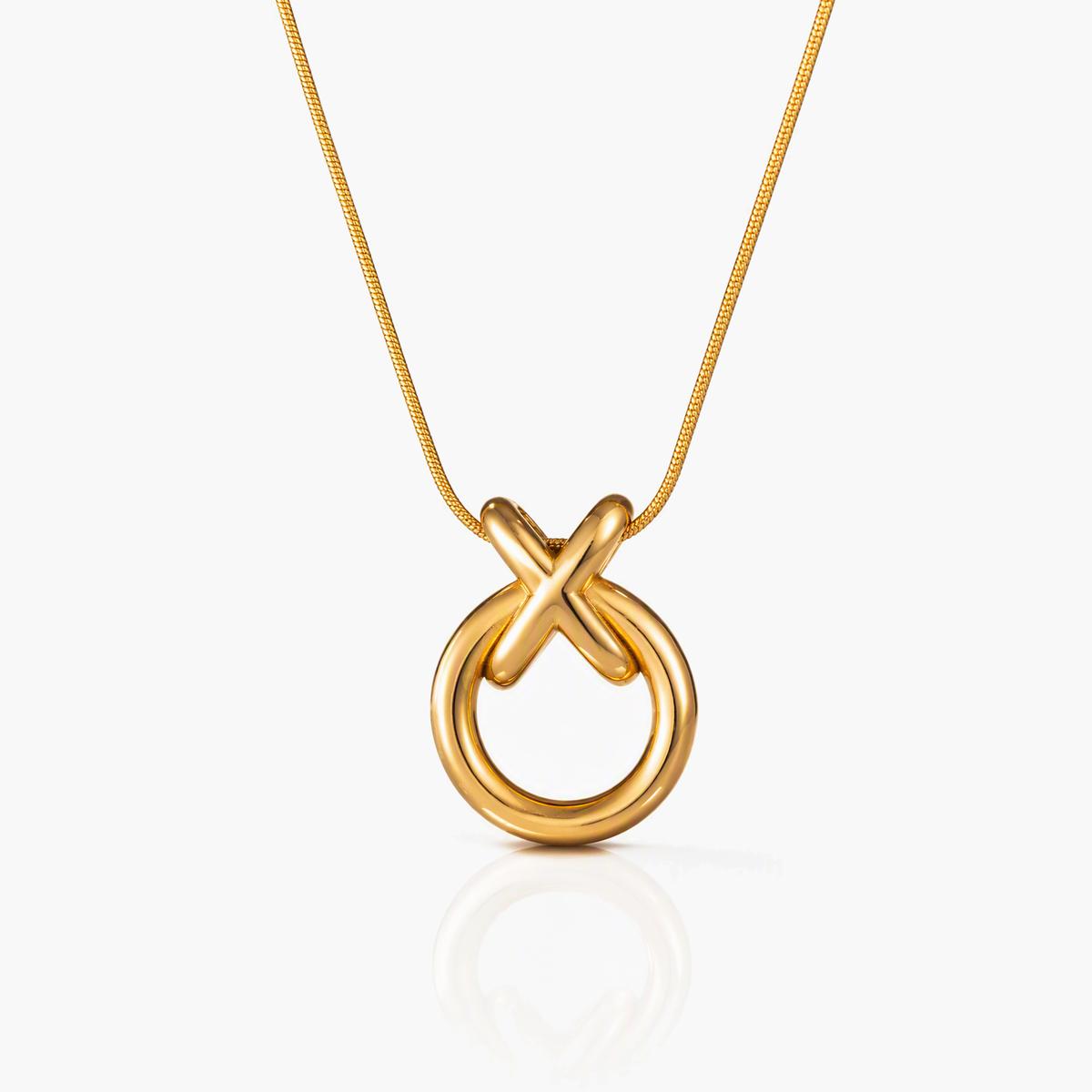 XO Knot Pendant Necklace
