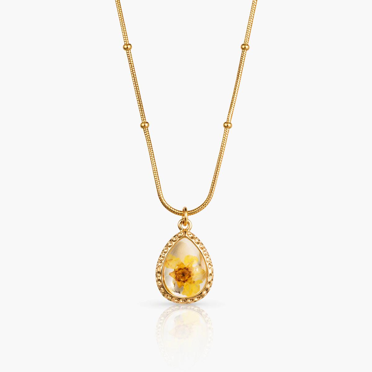 Dainty Flower Pendant Necklace