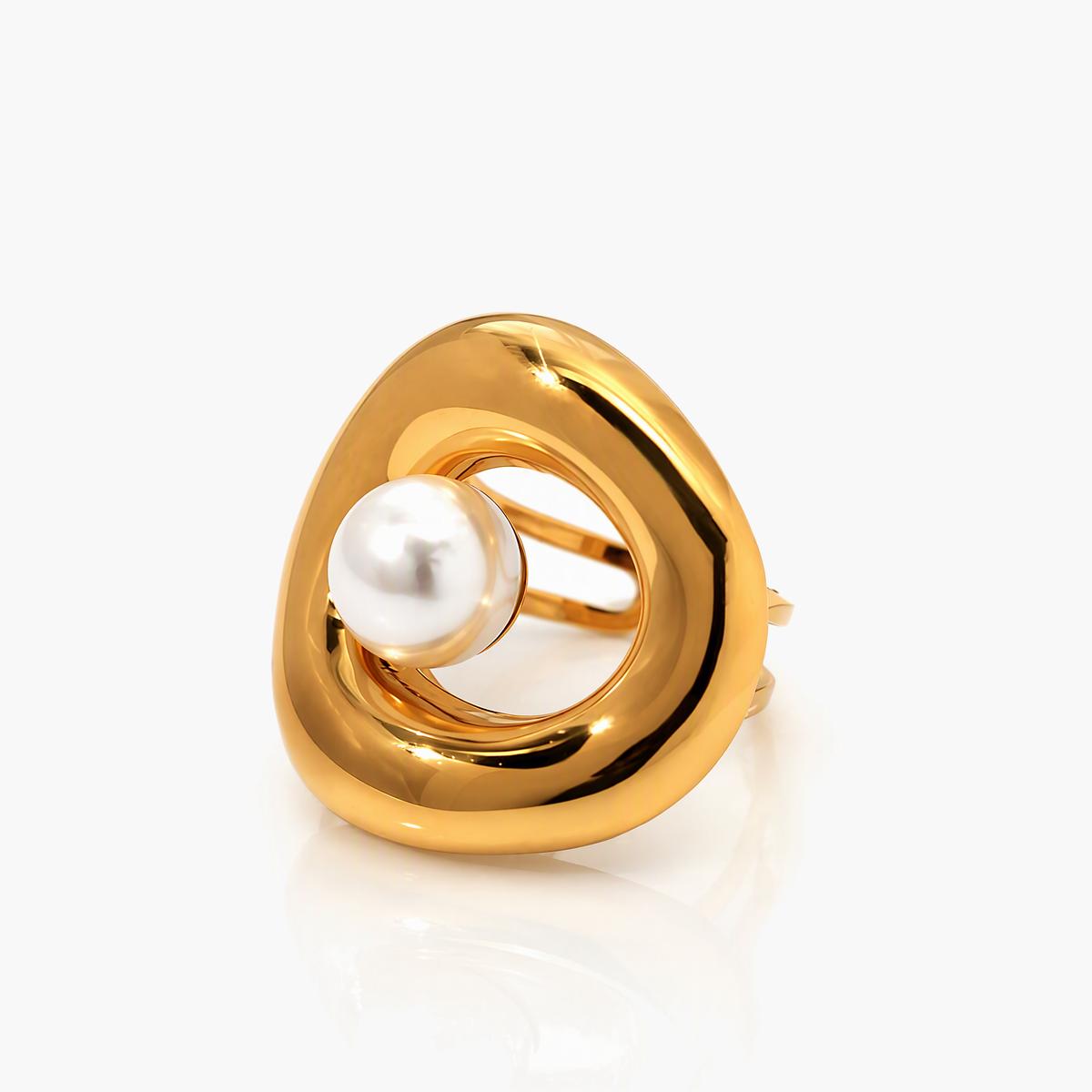 Trendy Circle Pearl Ring