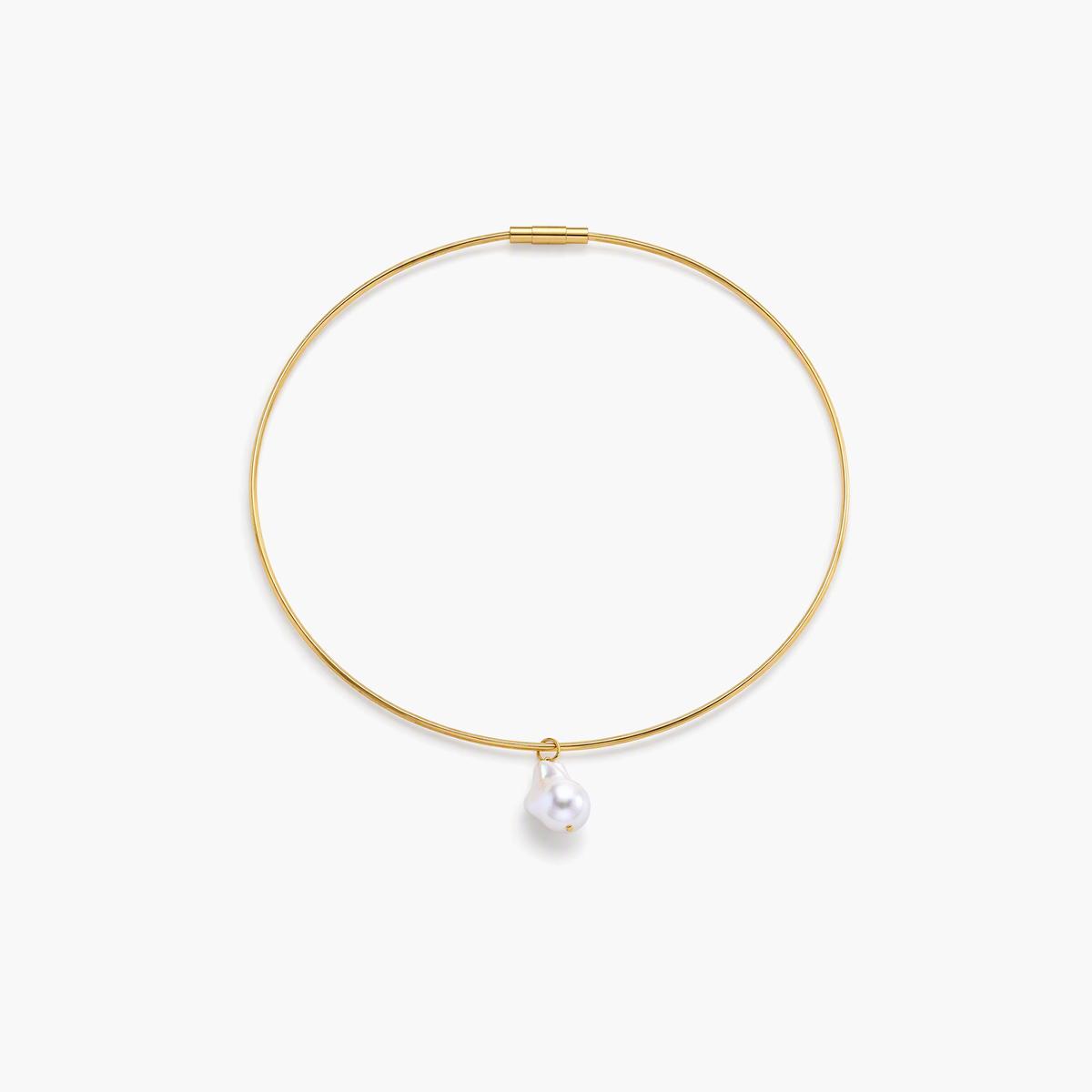 Dainty Flower Pearl Necklace