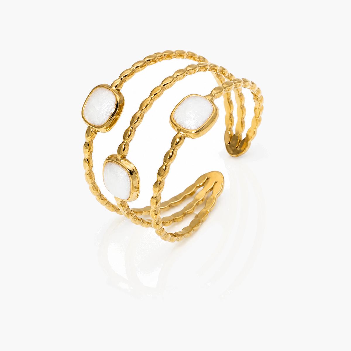 Dainty Twisted Triple Stone Ring