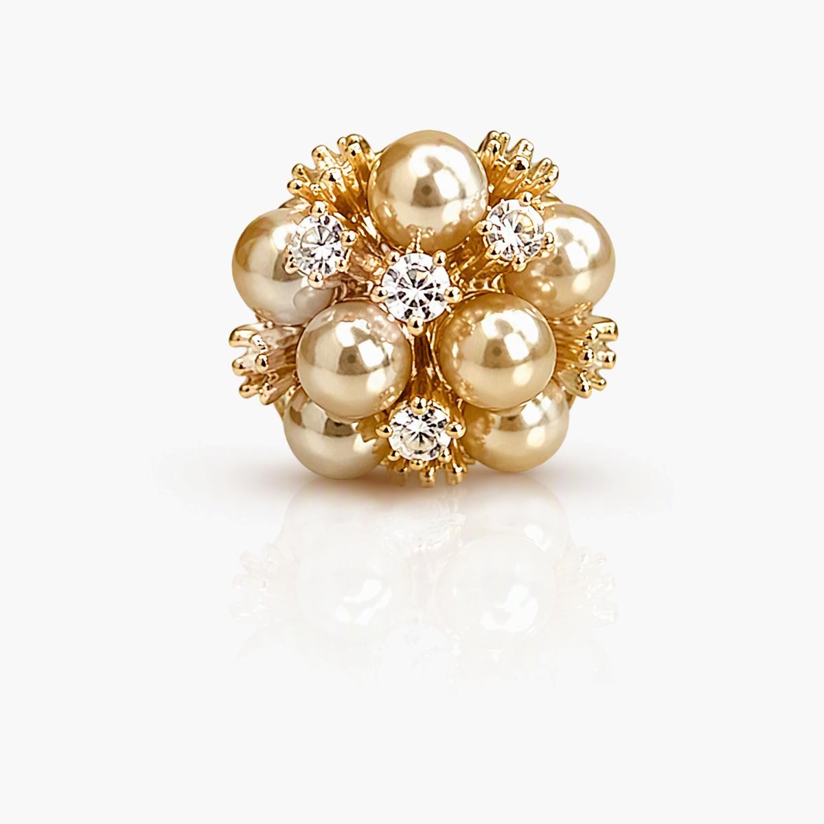 Elegant Pearl Flower Cluster Stud Earrings