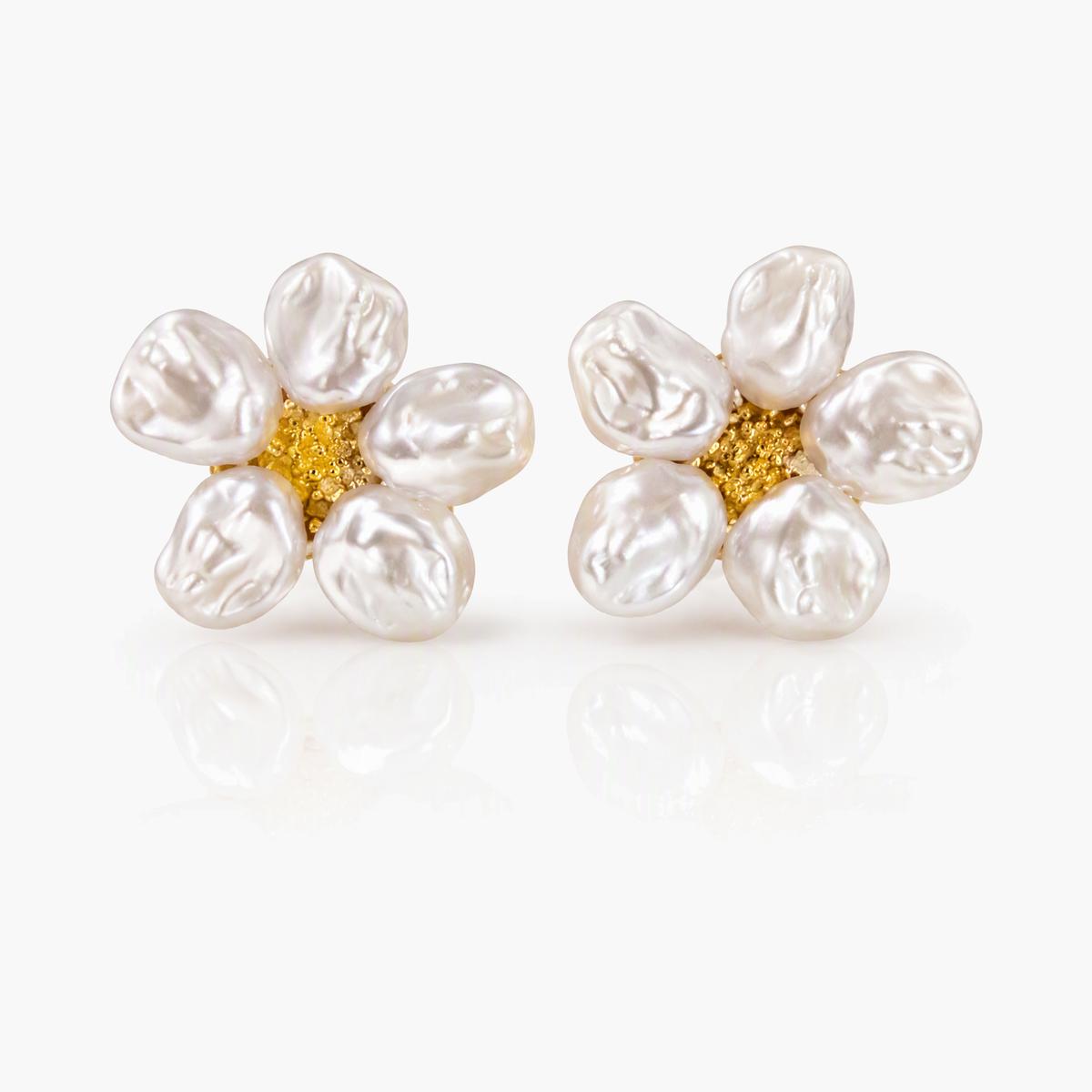 Dainty Flower Cluster Pearl Stud Earrings