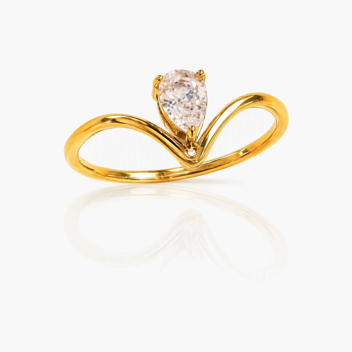 Dainty Heart Twist Band Ring