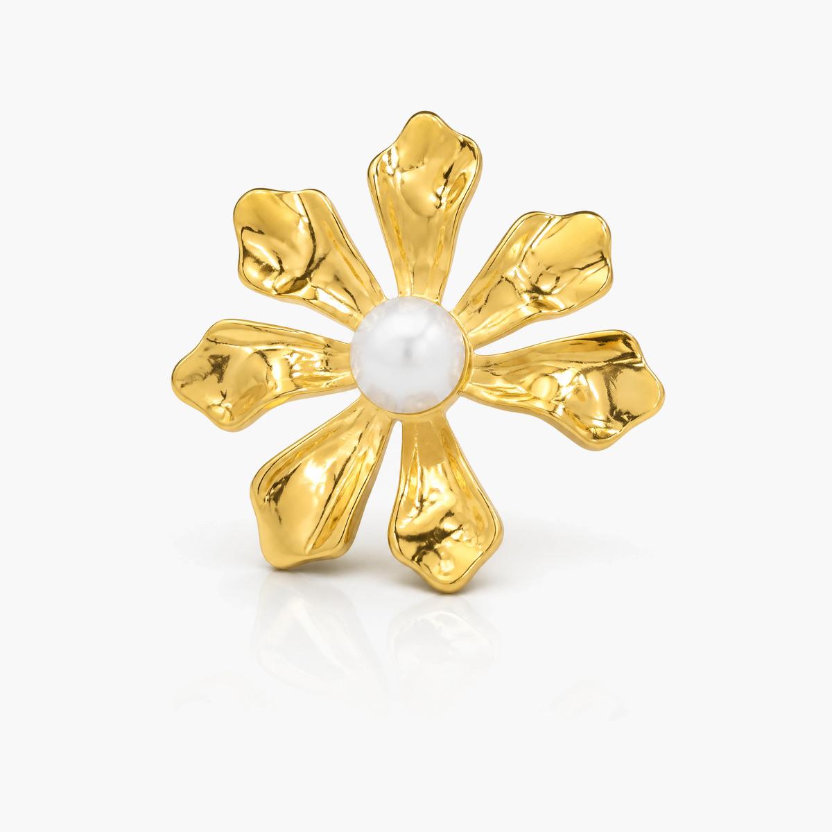 Flower Pearl Stud Earrings