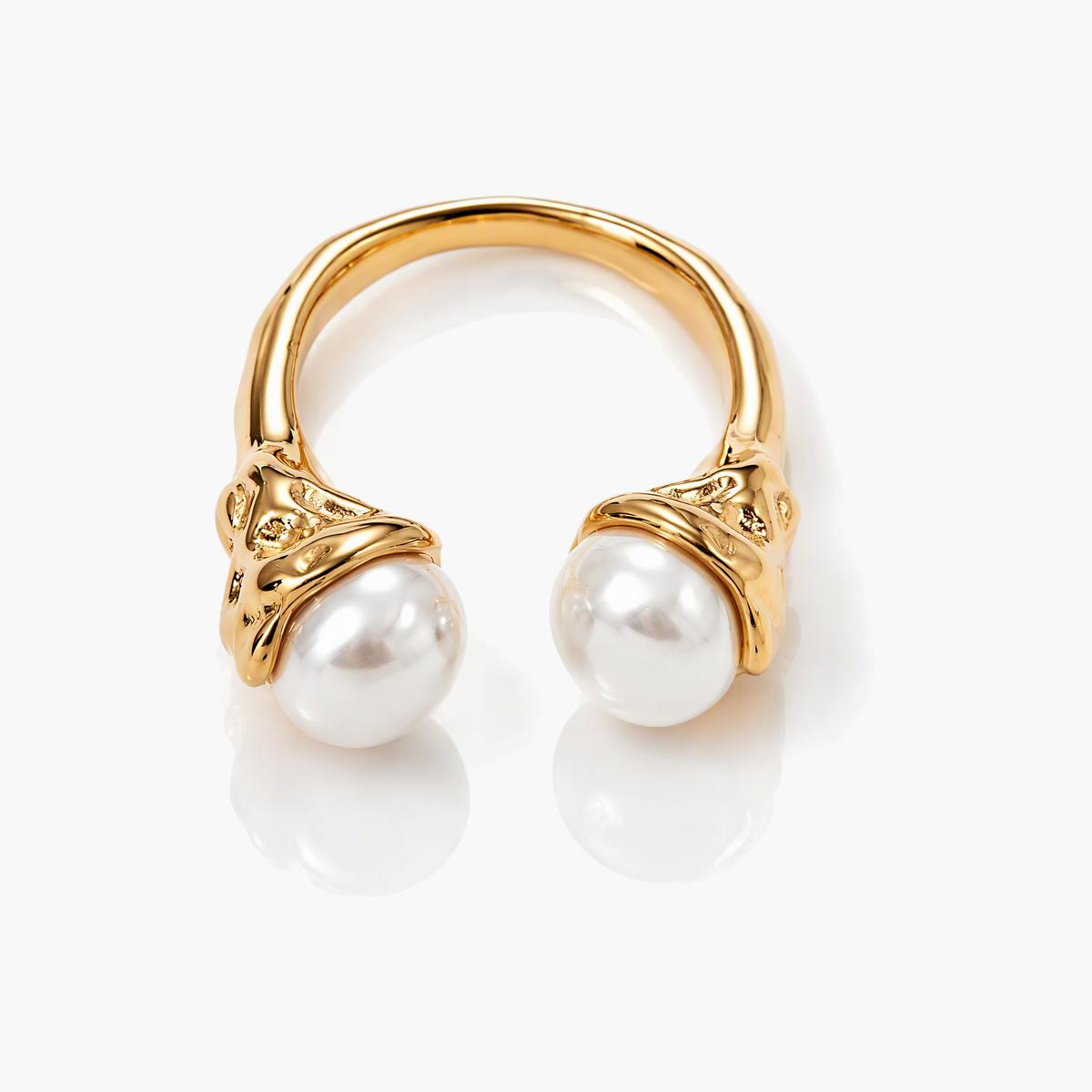 Twisted Band Pearl Ring