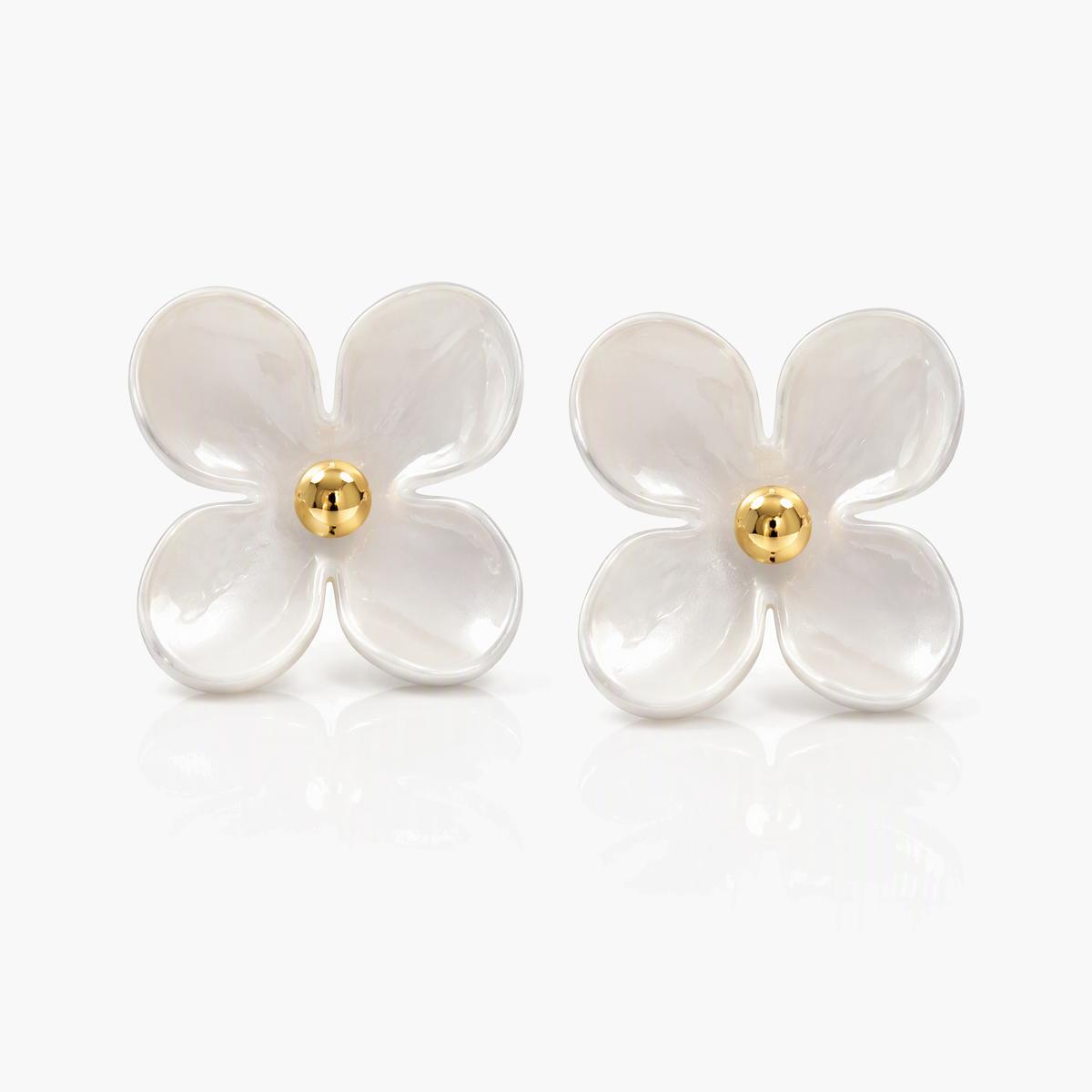 Dainty Flower Stud Earrings