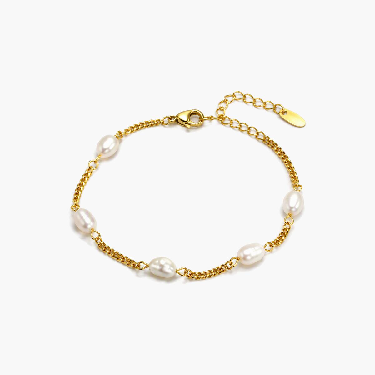 Elegant Twisted Pearl Necklace