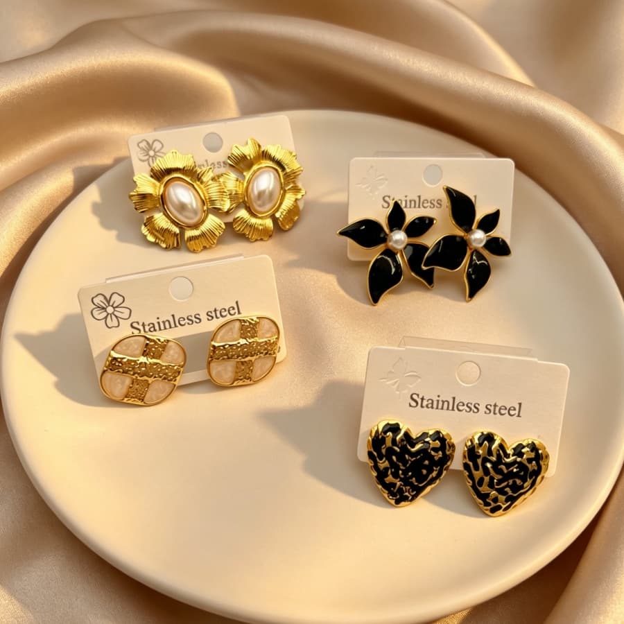 Flower & Heart Pearl Stud Earrings