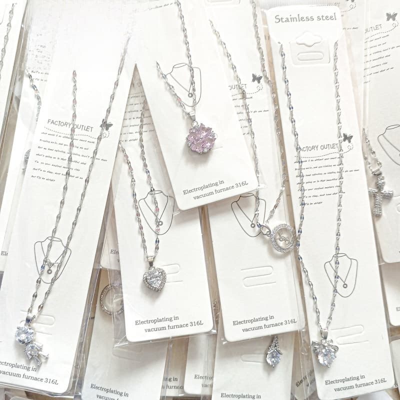 Dainty Heart Charm Necklace
