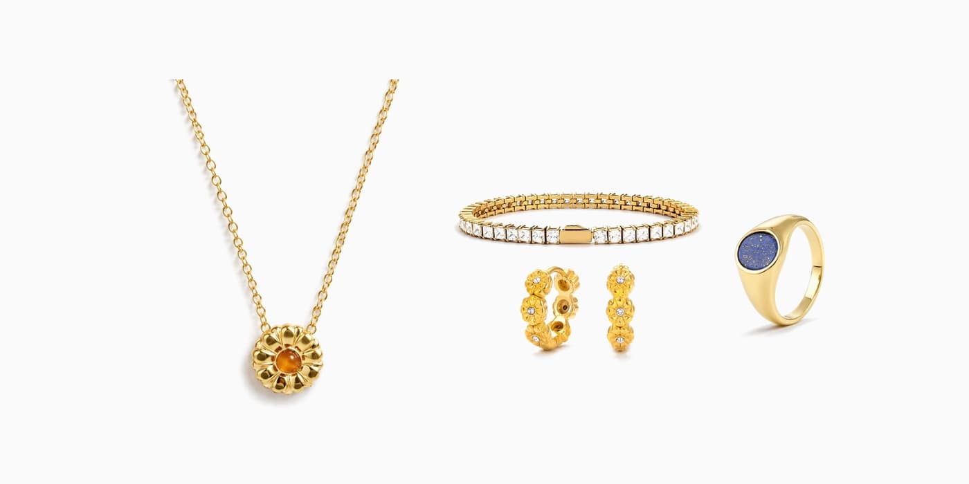 Gold Classic Flower Jewelry Stack
