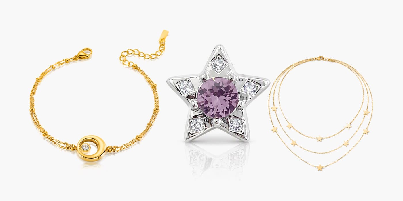 Dainty Gold Star Trio
