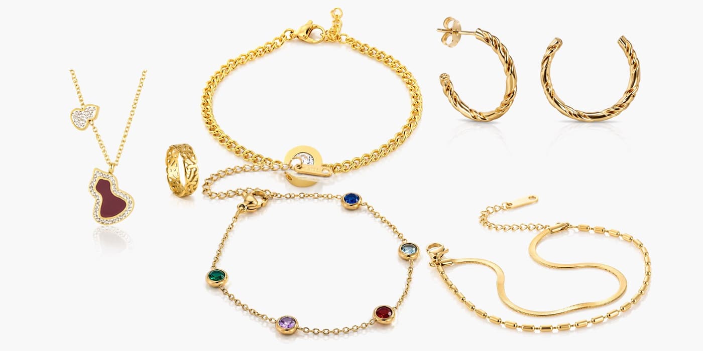 Gold Heart Jewelry Set