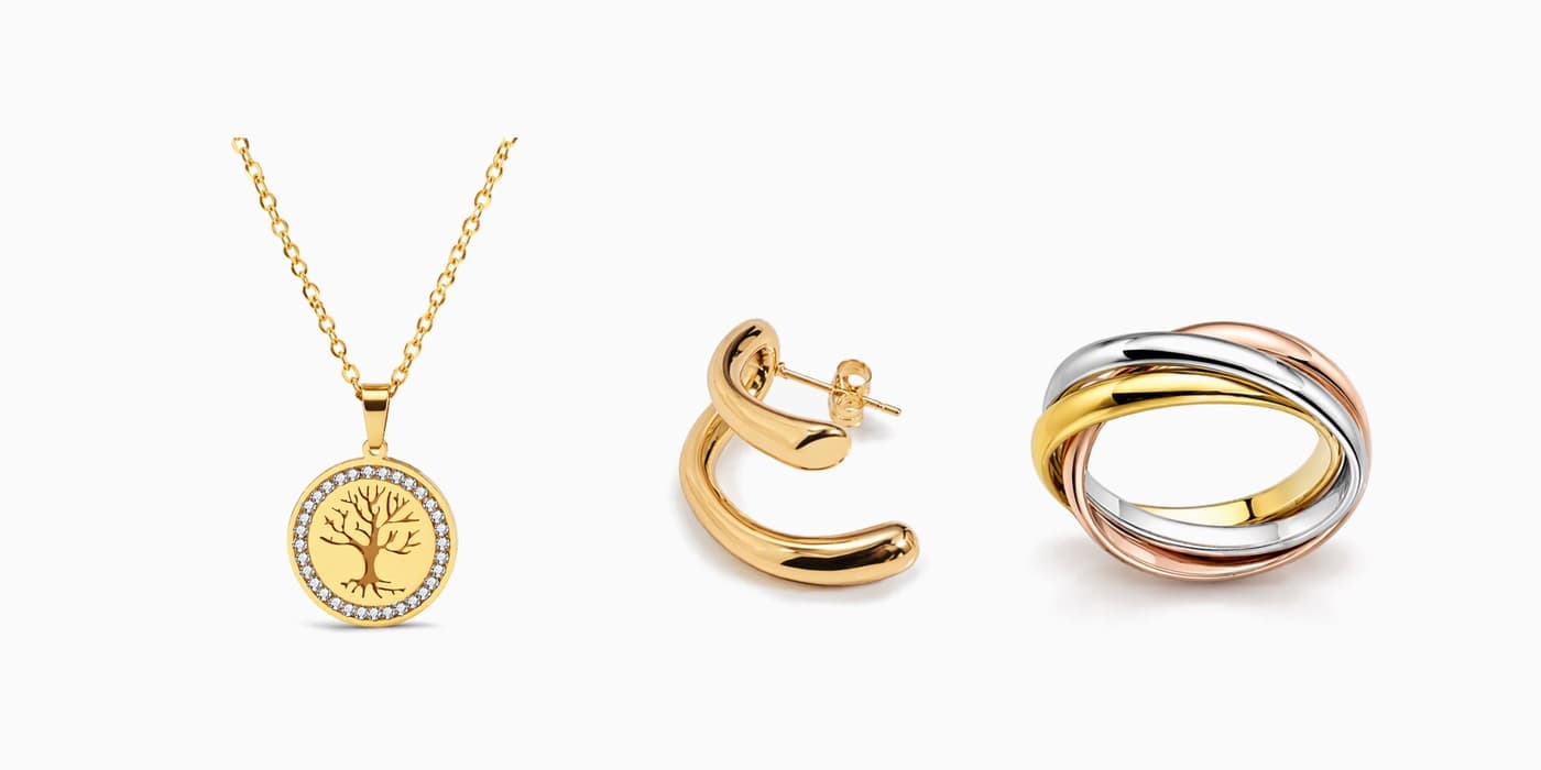 Gold Classic Heart Jewelry Stack