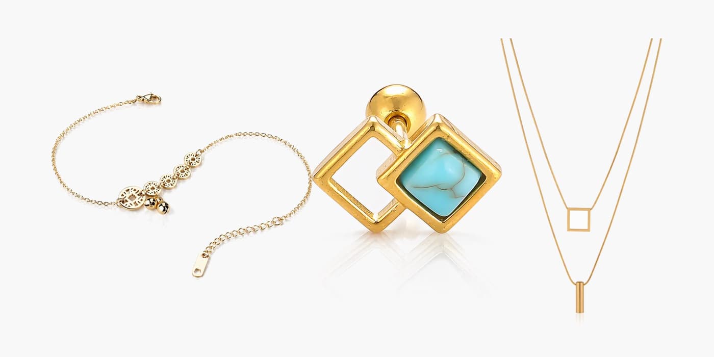 Gold Minimalist Bar Jewelry Stack