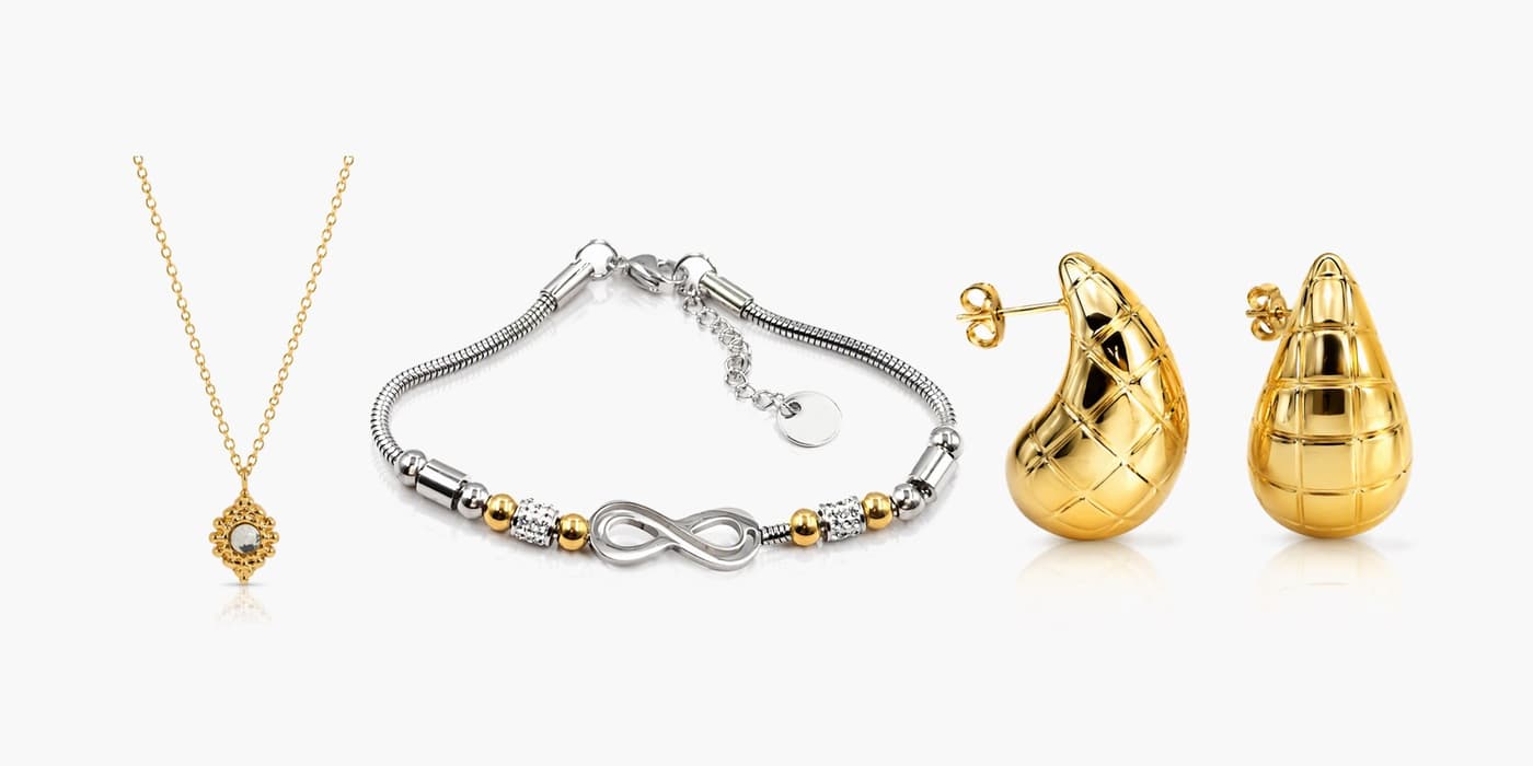 Gold Classic Flower Jewelry Stack