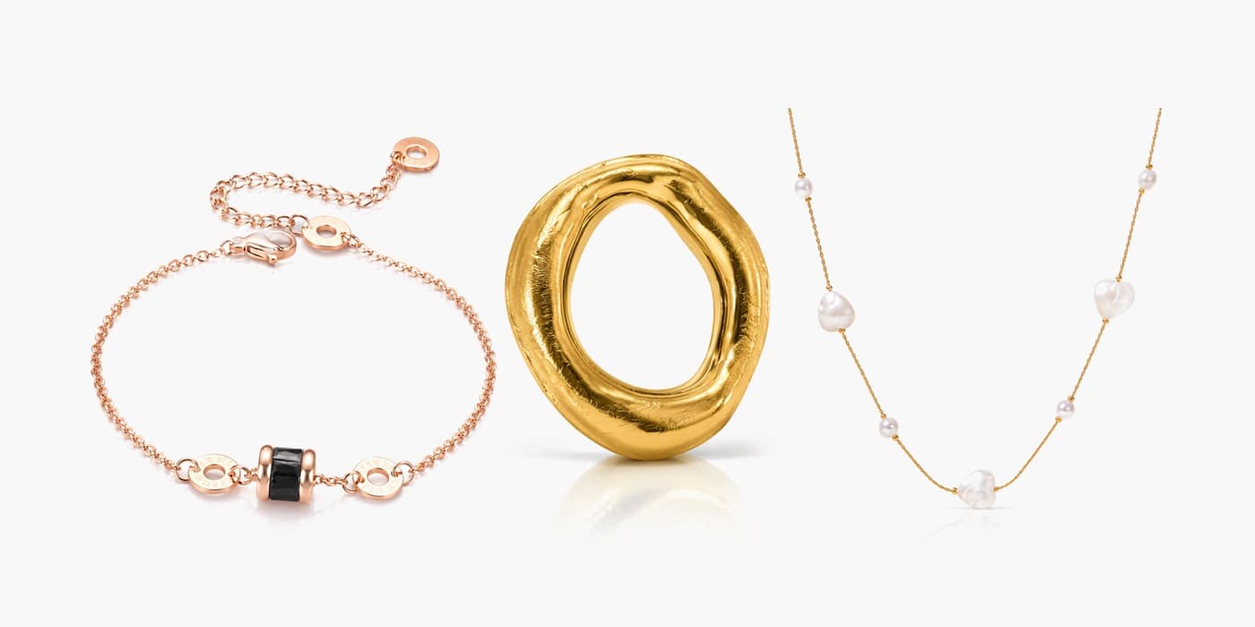 Gold Minimalist Heart Jewelry Set