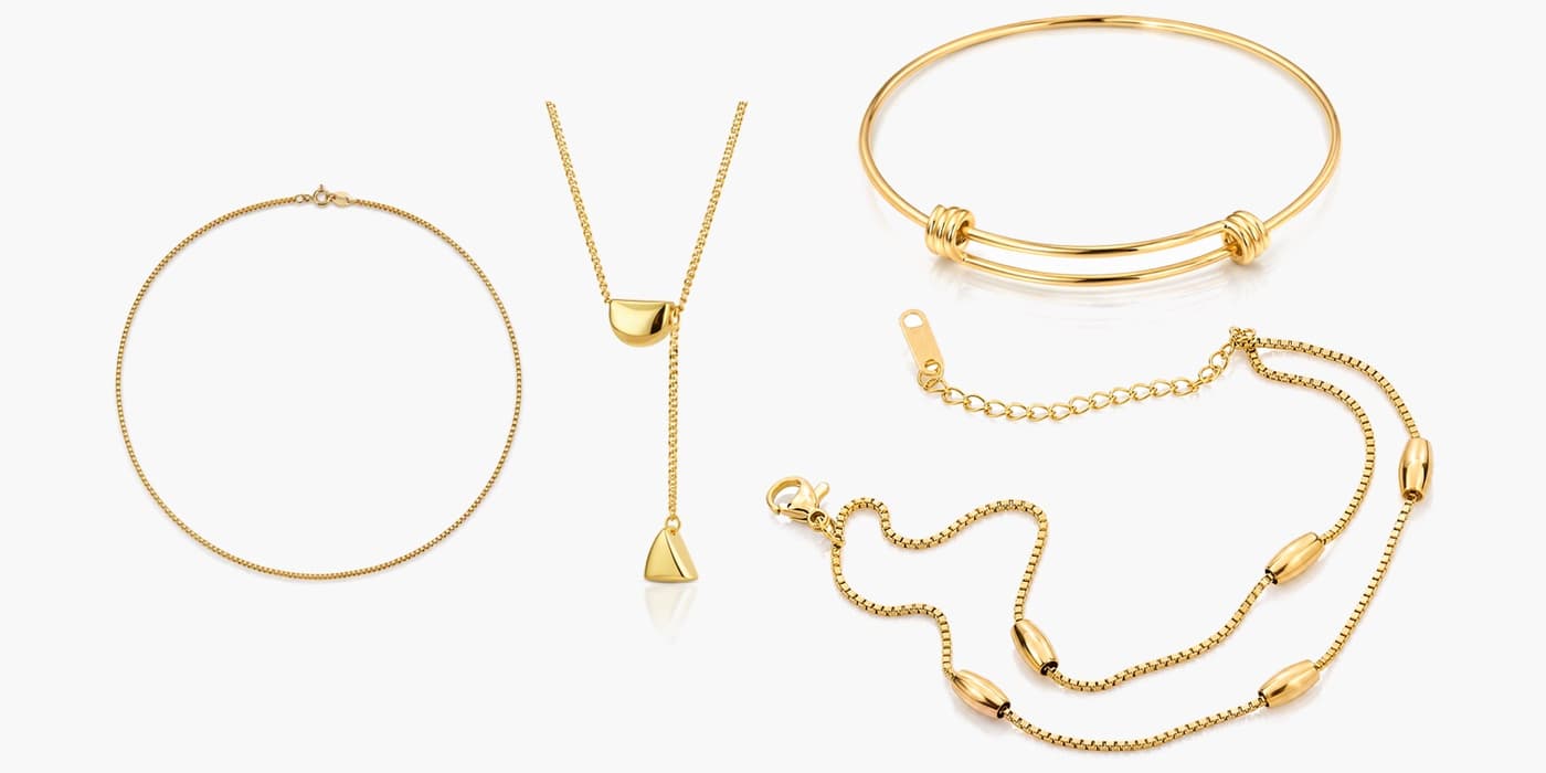 Gold Minimalist Necklace & Bracelet Stack