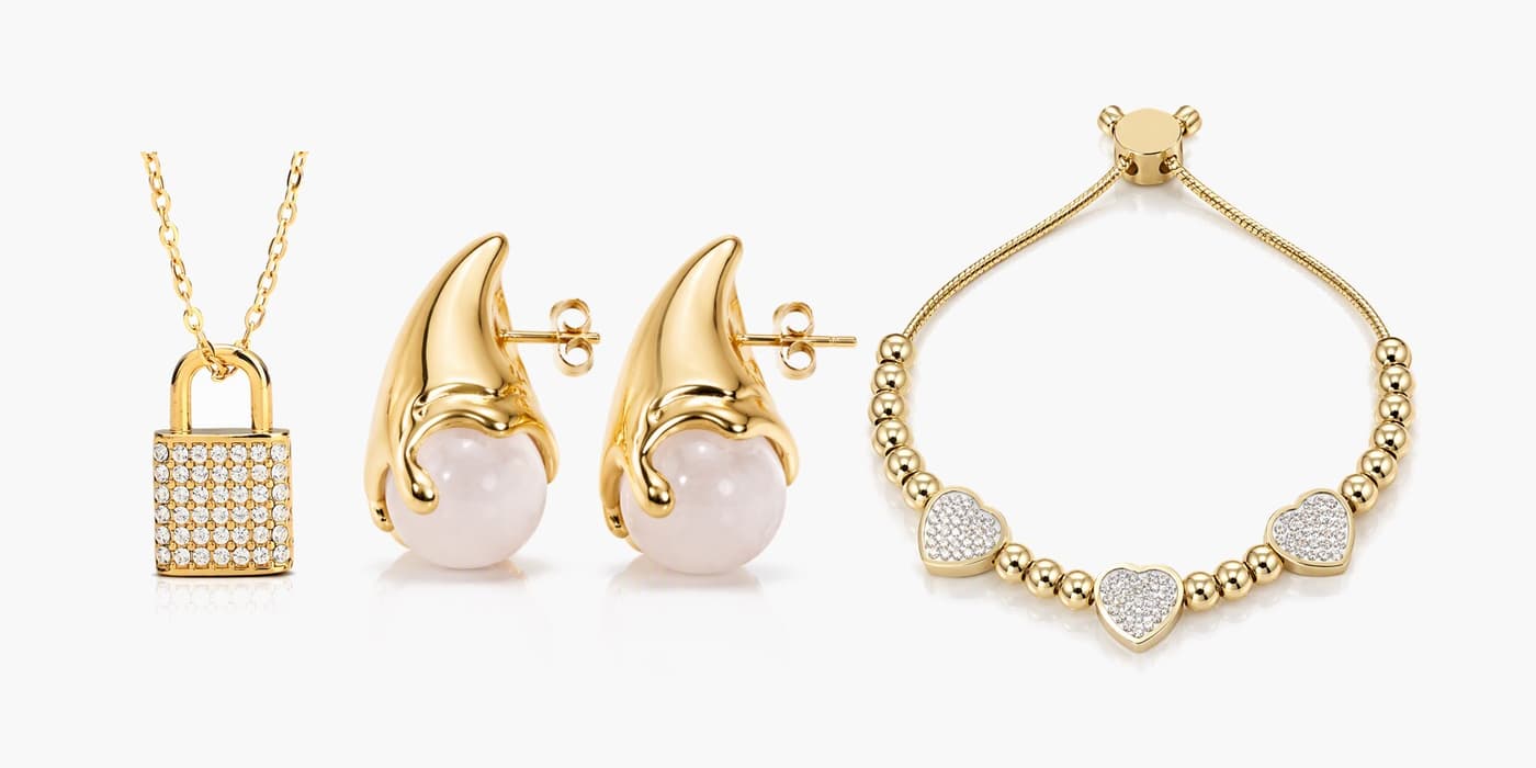 Gold Sparkling Heart Jewelry Set