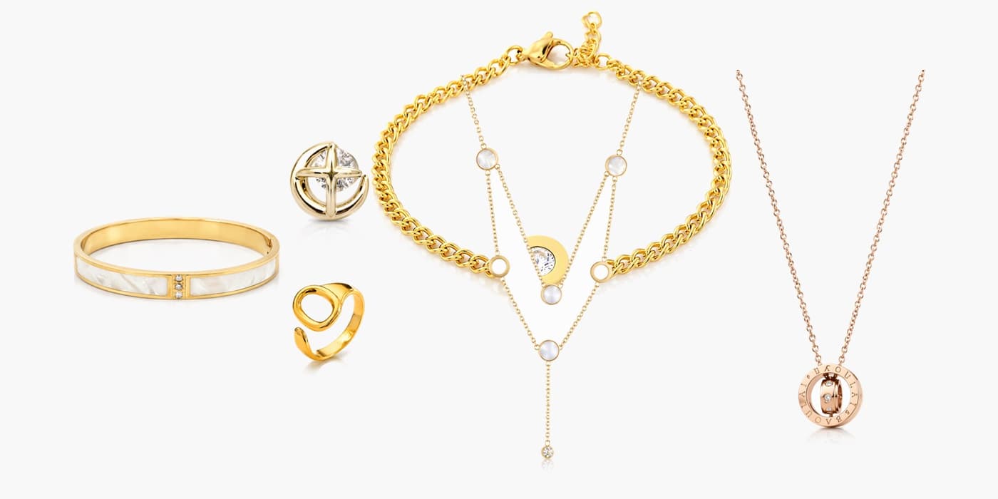 Gold Minimalist Circle Jewelry Stack