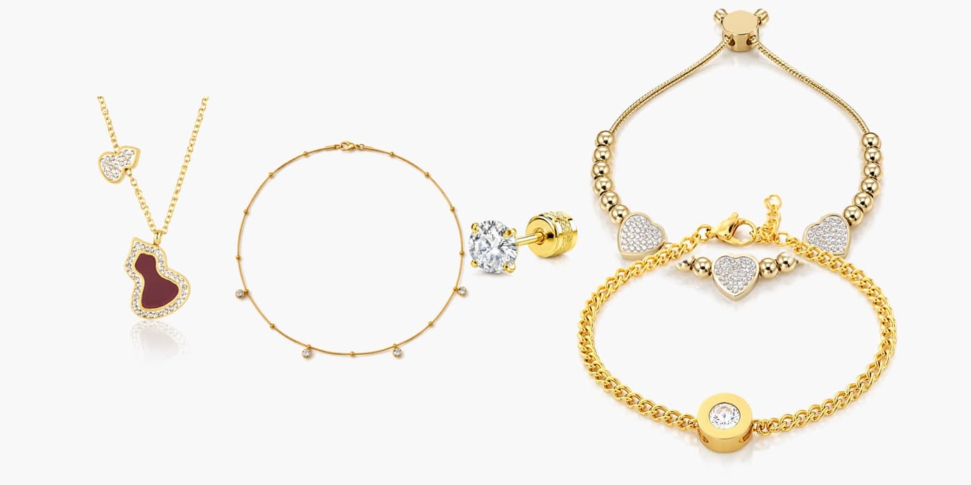 Gold Classic Heart Jewelry Layered Set
