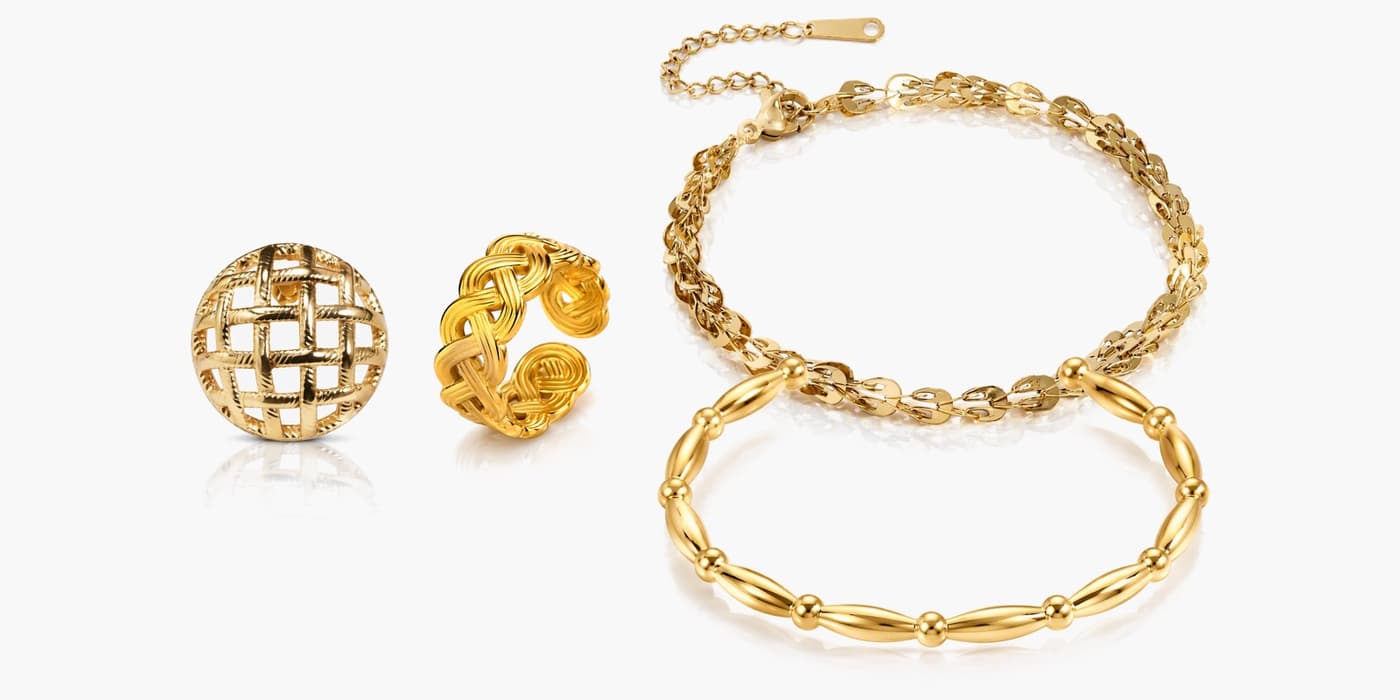 Gold Classic Knot Jewelry Set