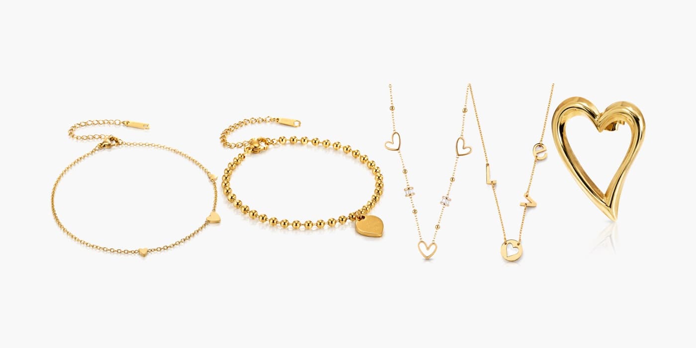 Gold Minimalist Heart Jewelry Set