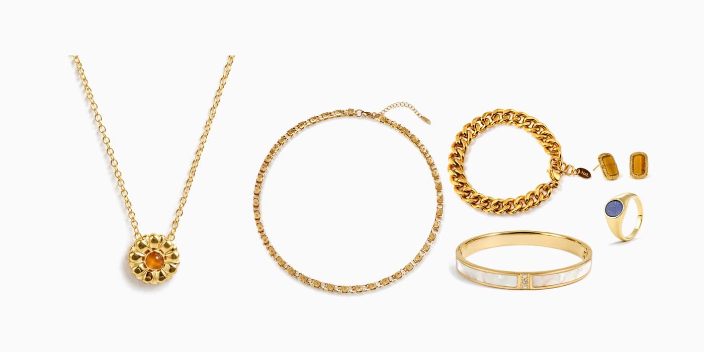 Gold Classic Flower Jewelry Layered Set