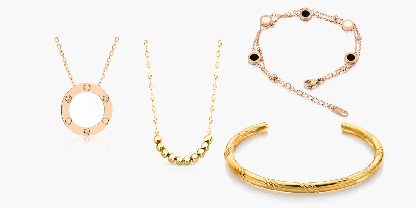 Gold Circle Necklace & Bracelet Set