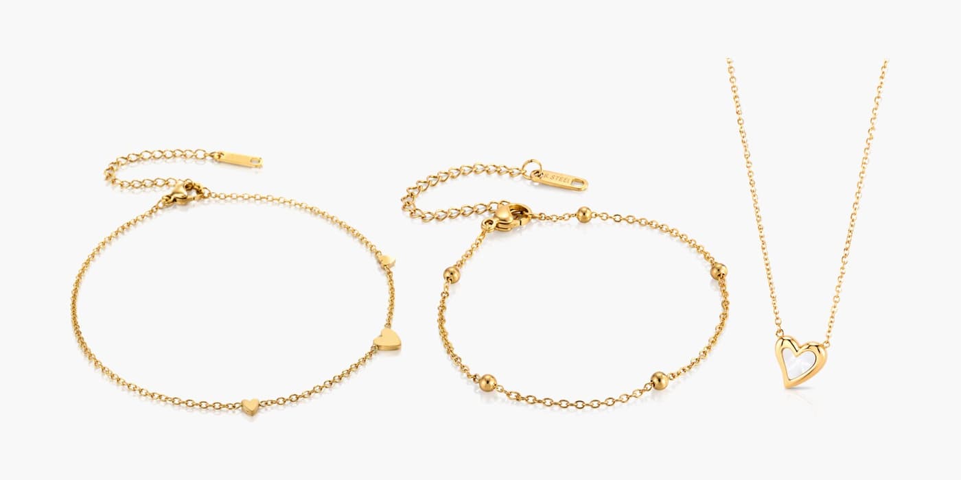 Gold Minimalist Heart Necklace & Bracelet Gift Set