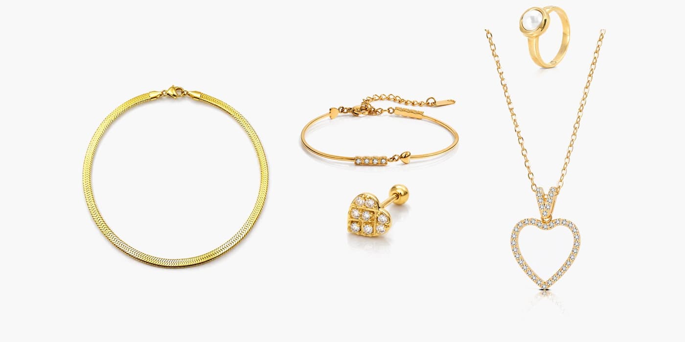Gold Classic Heart Jewelry Layering Set